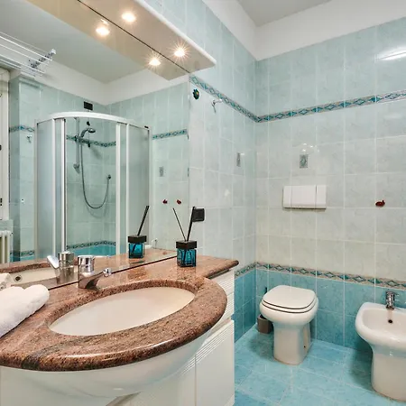 Luxury With View Near Varenna Lägenhet