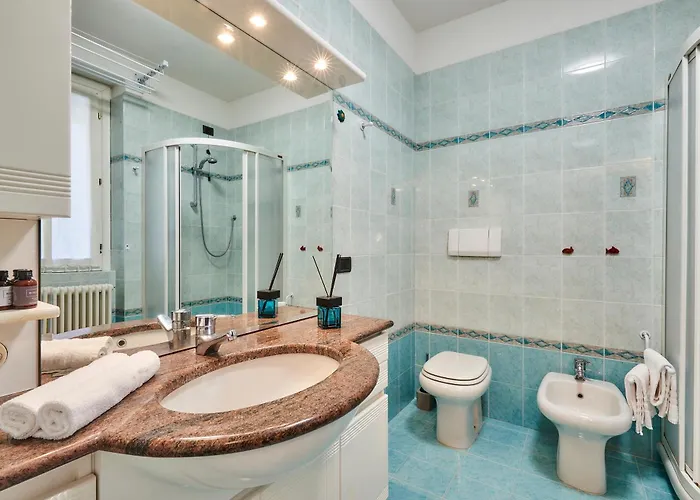 Luxury With View Near Varenna Apartment